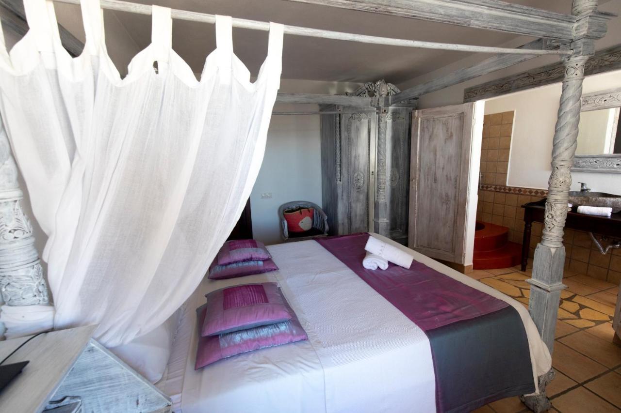 Buenavista Suites Hotel Boutique Санта-Еулалія-дель-Ріо Екстер'єр фото
